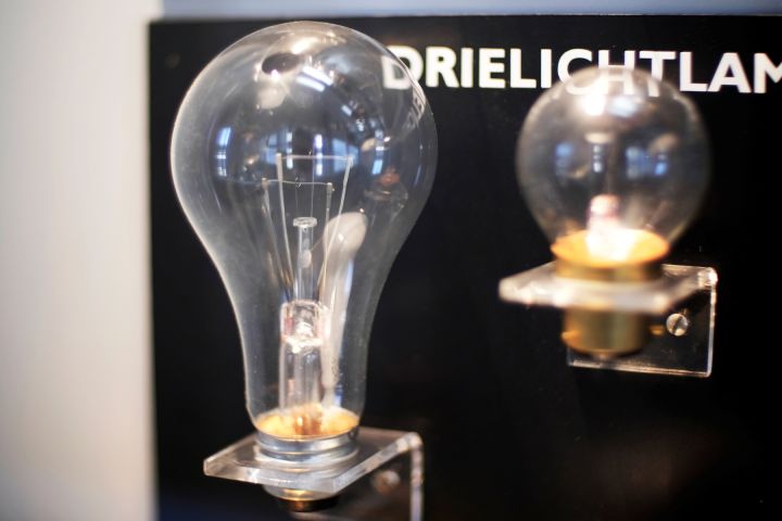 Philips Historische Producten museum Eindhoven (41/52)

The three-way incandescent lamp was not only used in North America, it was also sold in Europe and produced by Philips in Weert, the Netherlands. This lamps provided an easy way to change light levels at the flick of a switch, but the wide availability of low-cost triac dimmers for household applications during the 1970s marked the end of this lamp type in Europe. A key advantage of solid-state dimmers, beside convenience of use and a compatibility with cheap standard GLS lamps, is the reduction in light color temperature at reduced power. This characteristics changes the atmosphere in such a way that it makes it warm and cozy at low light levels, and this was a key selling point in Europe.


Keywords: Lamps